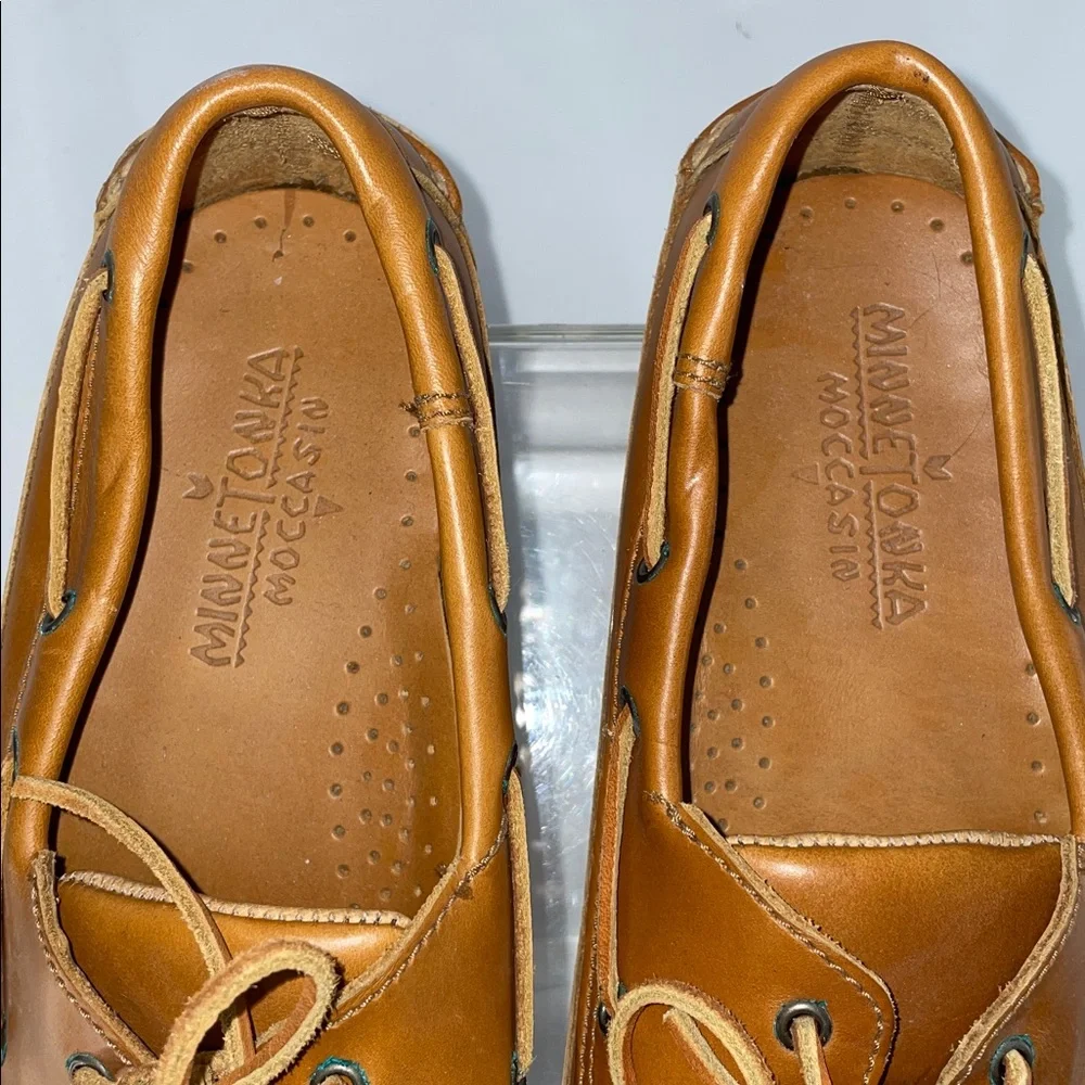 MINNETONKA MOCCASIN STYLE BOAT SHOES FTL-02-052